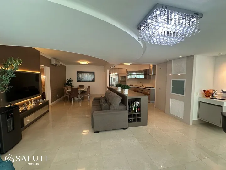 Apartamento à venda 3 dormitórios no Centro