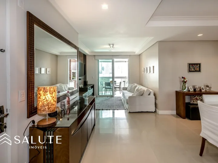 Apartamento à venda com 3 suítes no Centro