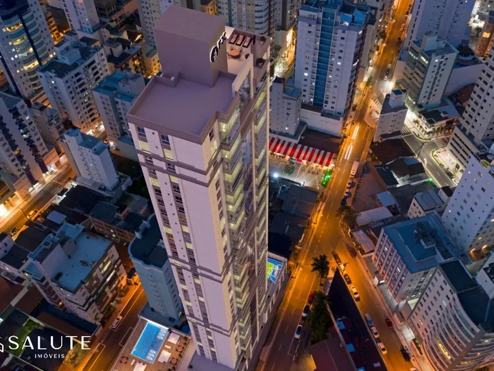 Apartamento à venda 4 dormitórios, 2 suítes no Centro